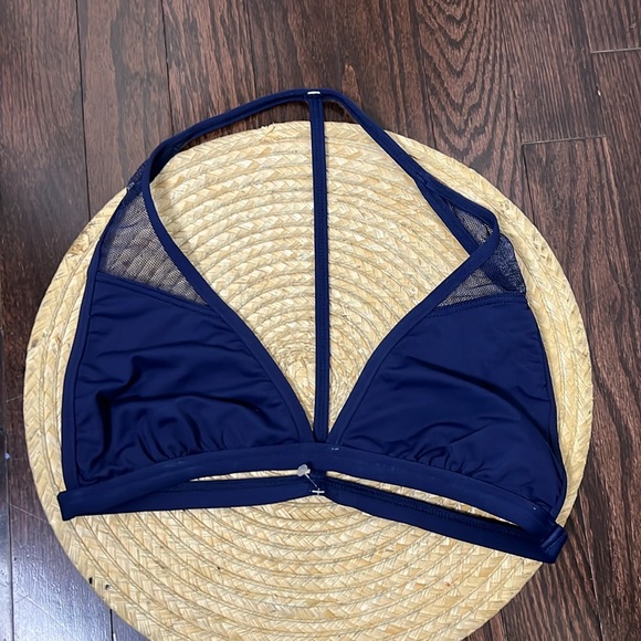 Vince Camuto Swim Bikini Set - Picture 7 of 12